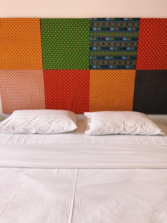 Eden Hotel Bangsean Ban Laem Thaen Buitenkant foto