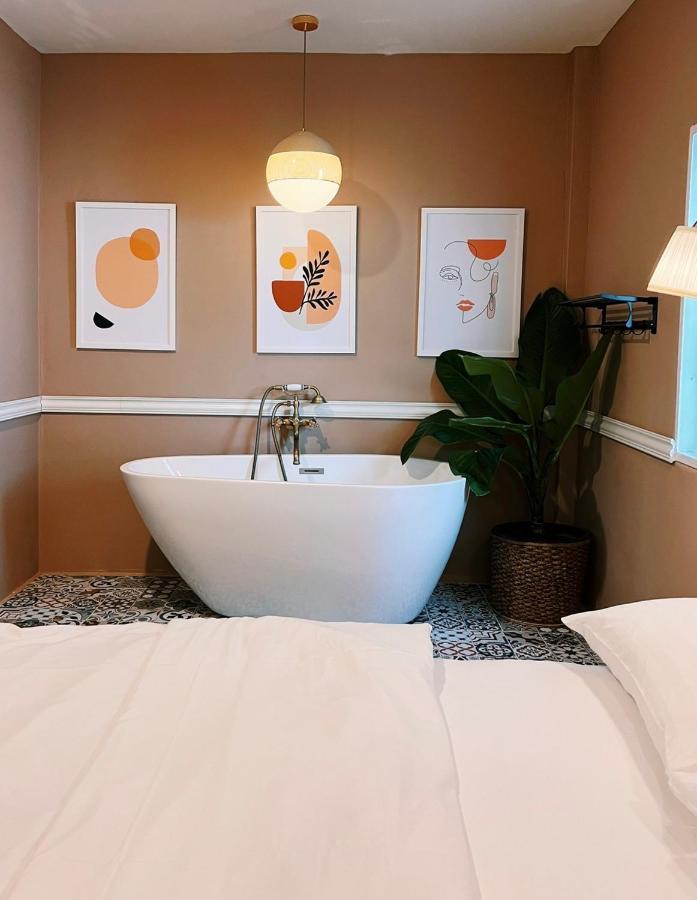 Eden Hotel Bangsean Ban Laem Thaen Buitenkant foto